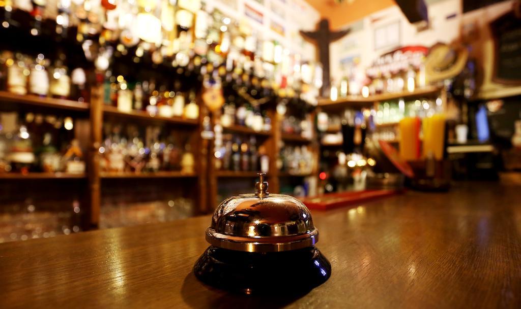 Pension Alfa & Whisky Pub Tábor Eksteriør billede